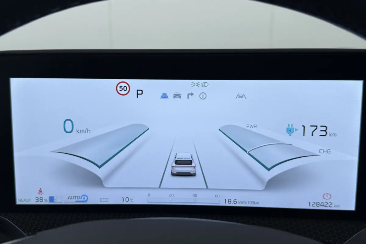 Plus 77.4 kWh (95%SOH) Warmtepomp Meridian Leder Adap.Cruise