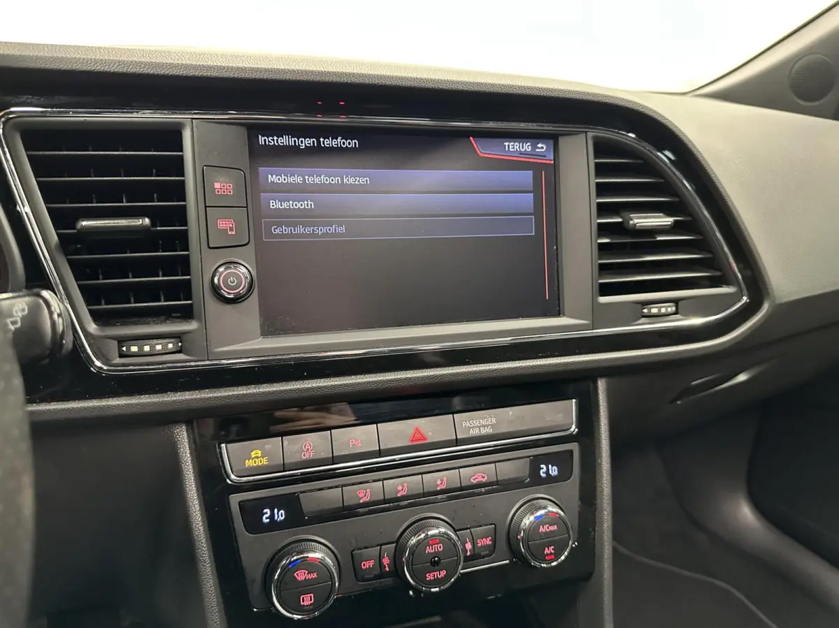 1.5 TSI FR Business Intense PANO CARPLAY NAVI.