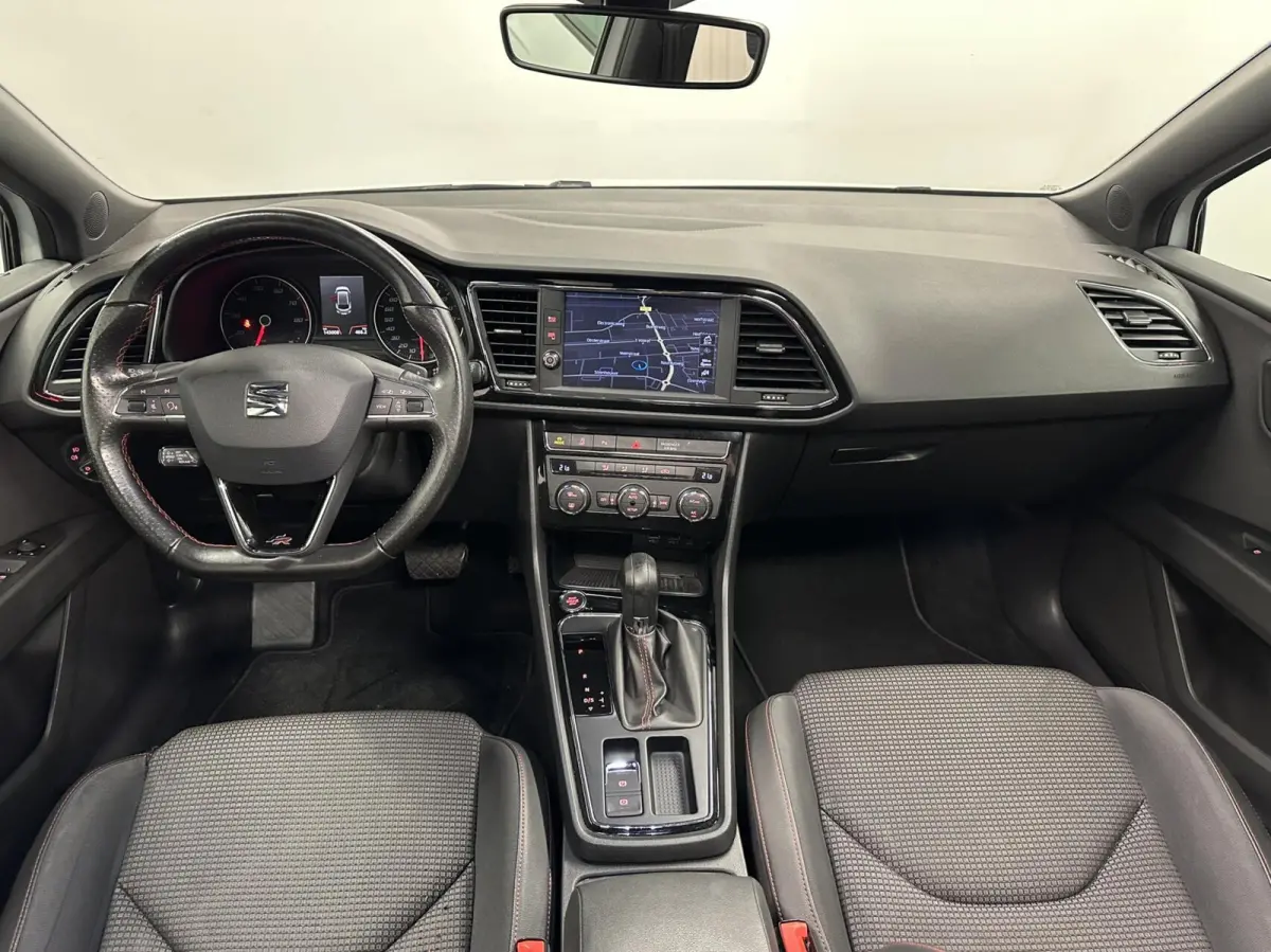 1.5 TSI FR Business Intense PANO CARPLAY NAVI.