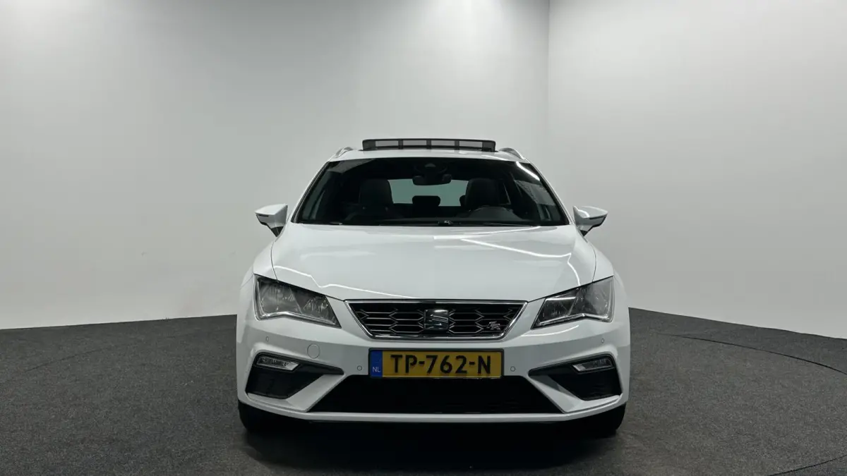1.5 TSI FR Business Intense PANO CARPLAY NAVI.