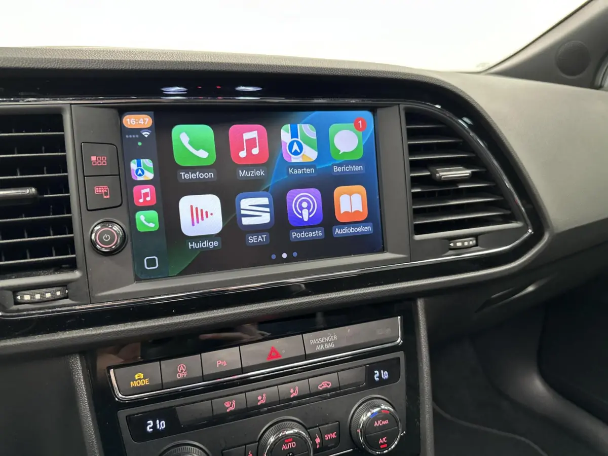 1.5 TSI FR Business Intense PANO CARPLAY NAVI.