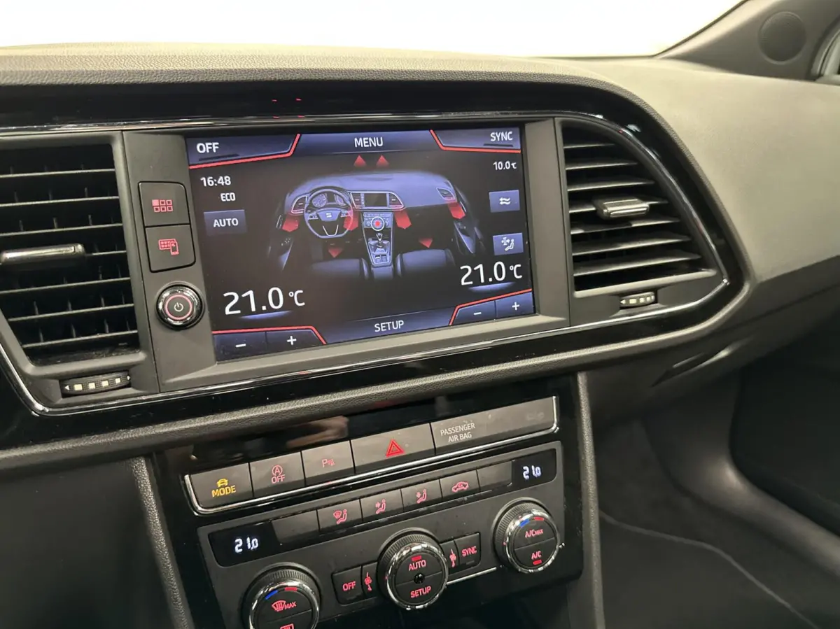 1.5 TSI FR Business Intense PANO CARPLAY NAVI.