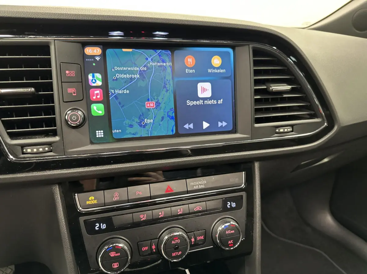 1.5 TSI FR Business Intense PANO CARPLAY NAVI.