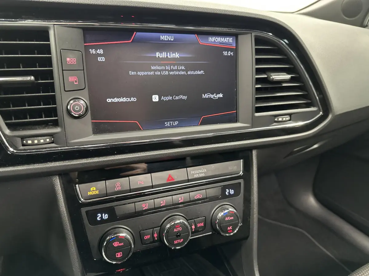 1.5 TSI FR Business Intense PANO CARPLAY NAVI.