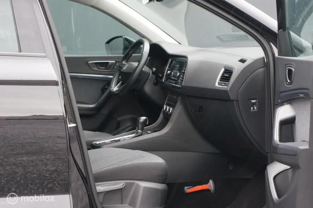 1.5 TSI Style DSG Business Intense Apple Android