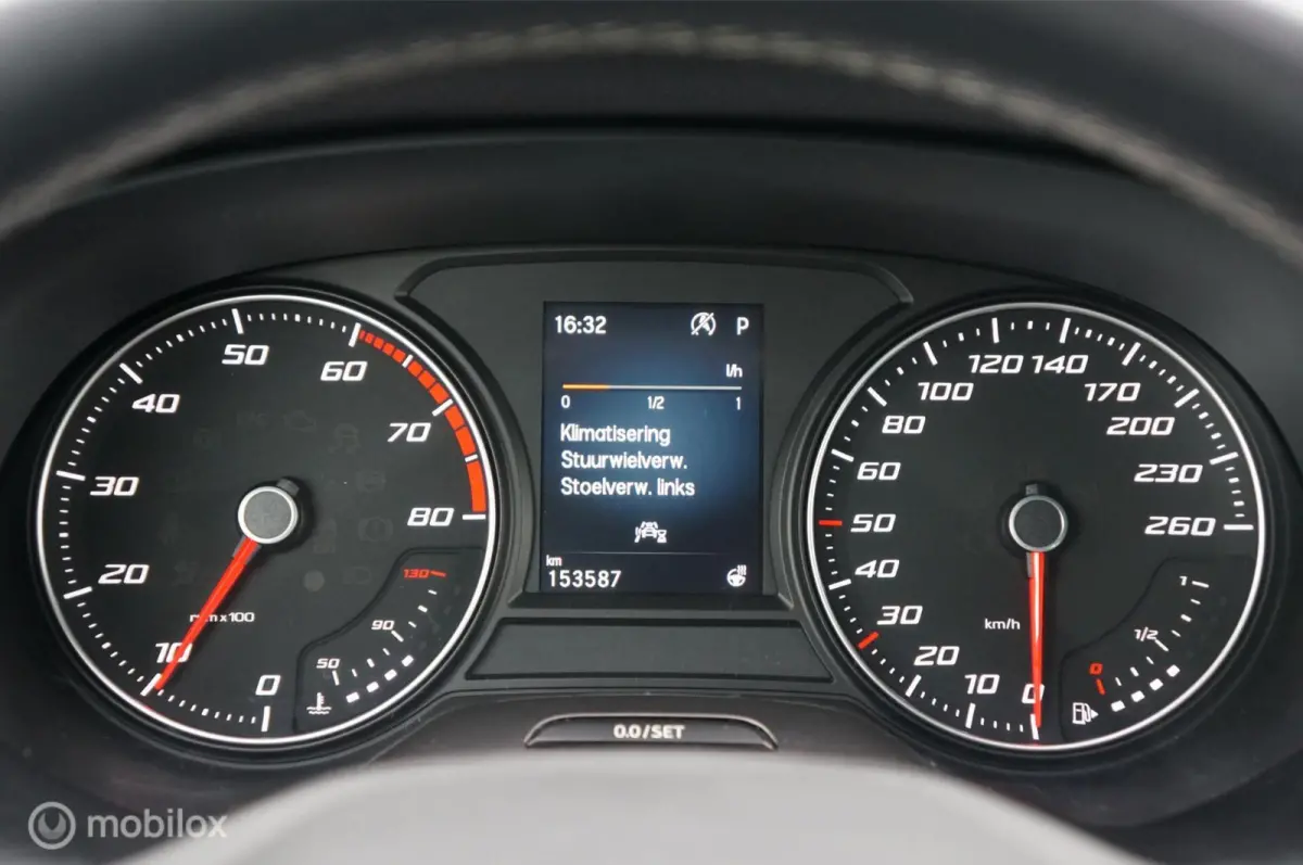 1.5 TSI Style DSG Business Intense Apple Android
