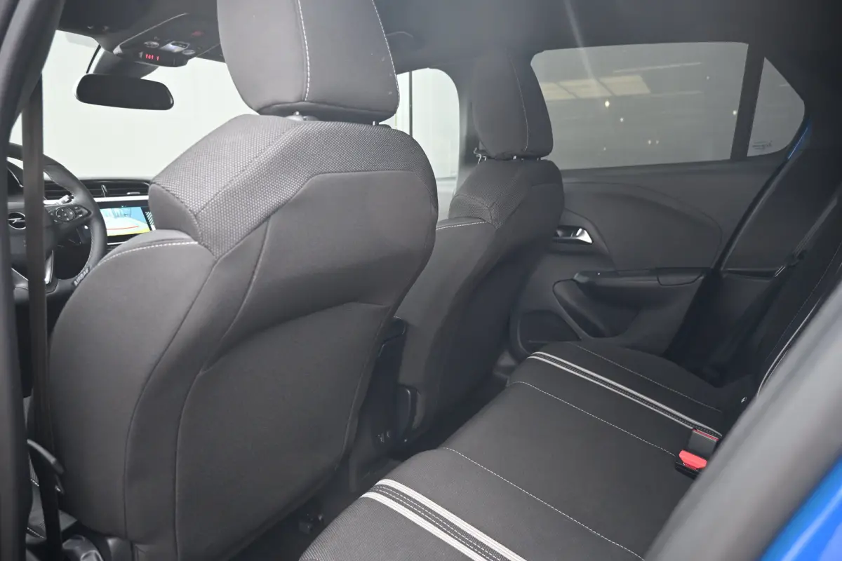 1.2 Turbo Hybrid GS | Navigatie | Draadloos Apple Carplay & Android Auto | Keyless Entry & Start | Climate Control !!