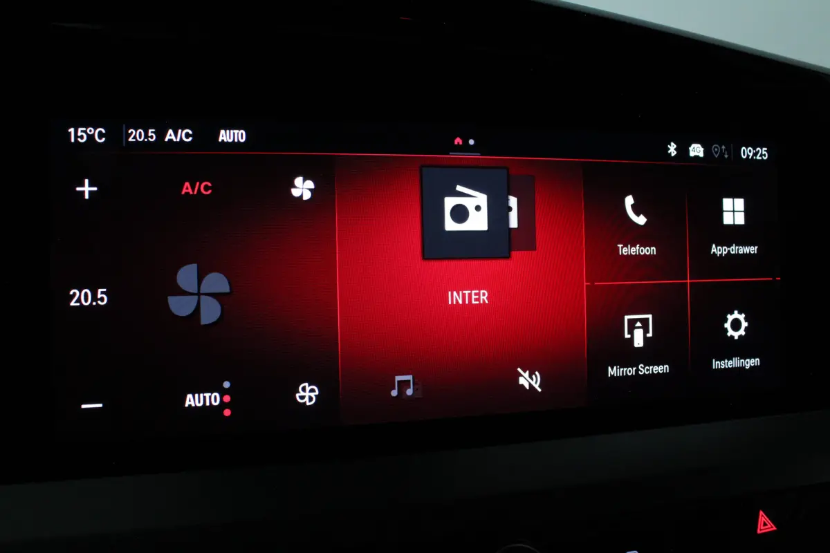 1.2 Turbo Hybrid GS > Camera/Apple Carplay/Android Auto/stuur en stoelverwarming | 5436 |