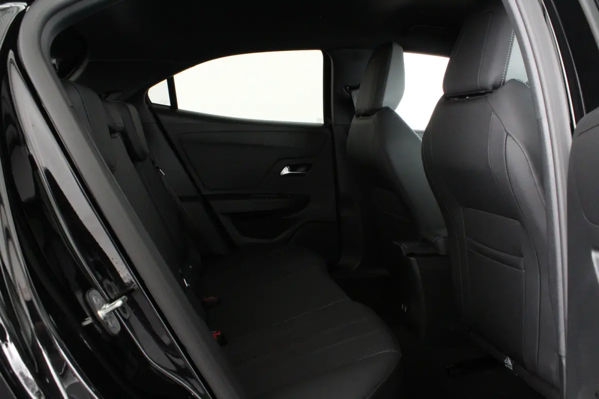 1.2 Turbo Hybrid GS > Camera/Apple Carplay/Android Auto/stuur en stoelverwarming | 5436 |