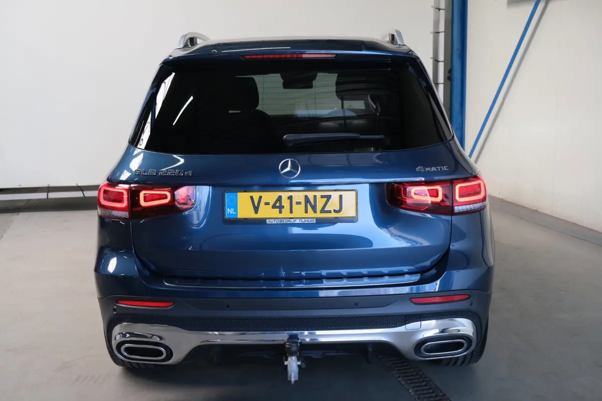 220 D 4MATIC AMG > Grijs kenteken < Airco, Cruise, Trekhaak, Camera, Carplay.