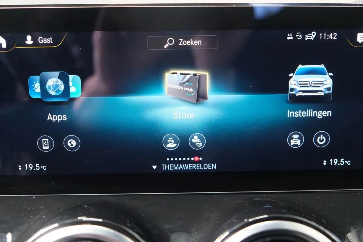 220 D 4MATIC AMG > Grijs kenteken < Airco, Cruise, Trekhaak, Camera, Carplay.