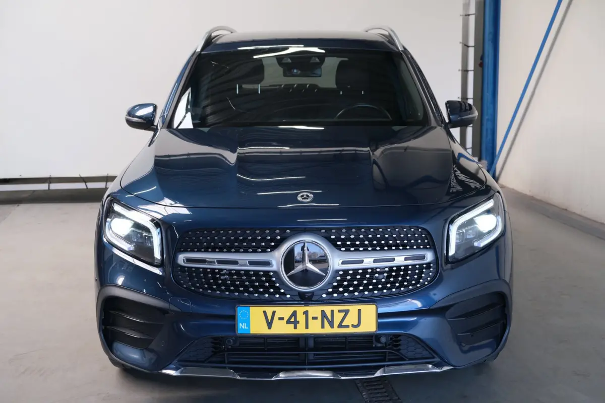 220 D 4MATIC AMG > Grijs kenteken < Airco, Cruise, Trekhaak, Camera, Carplay.