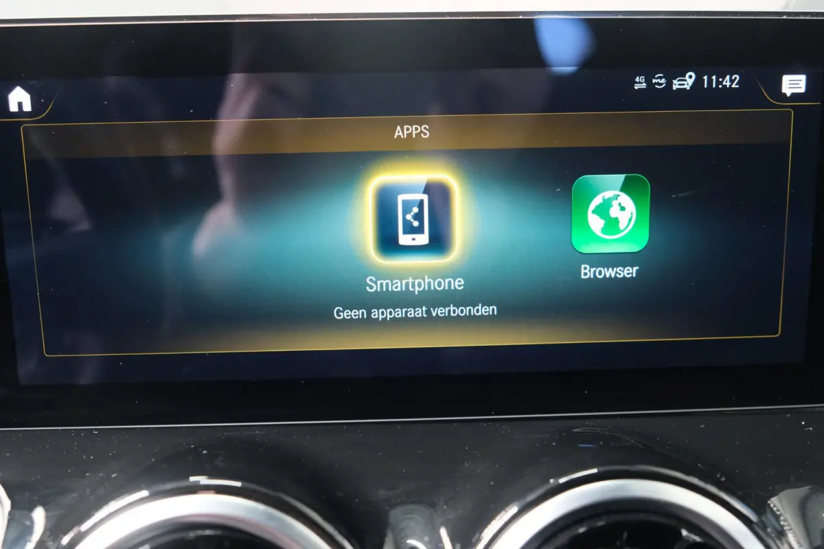 220 D 4MATIC AMG > Grijs kenteken < Airco, Cruise, Trekhaak, Camera, Carplay.