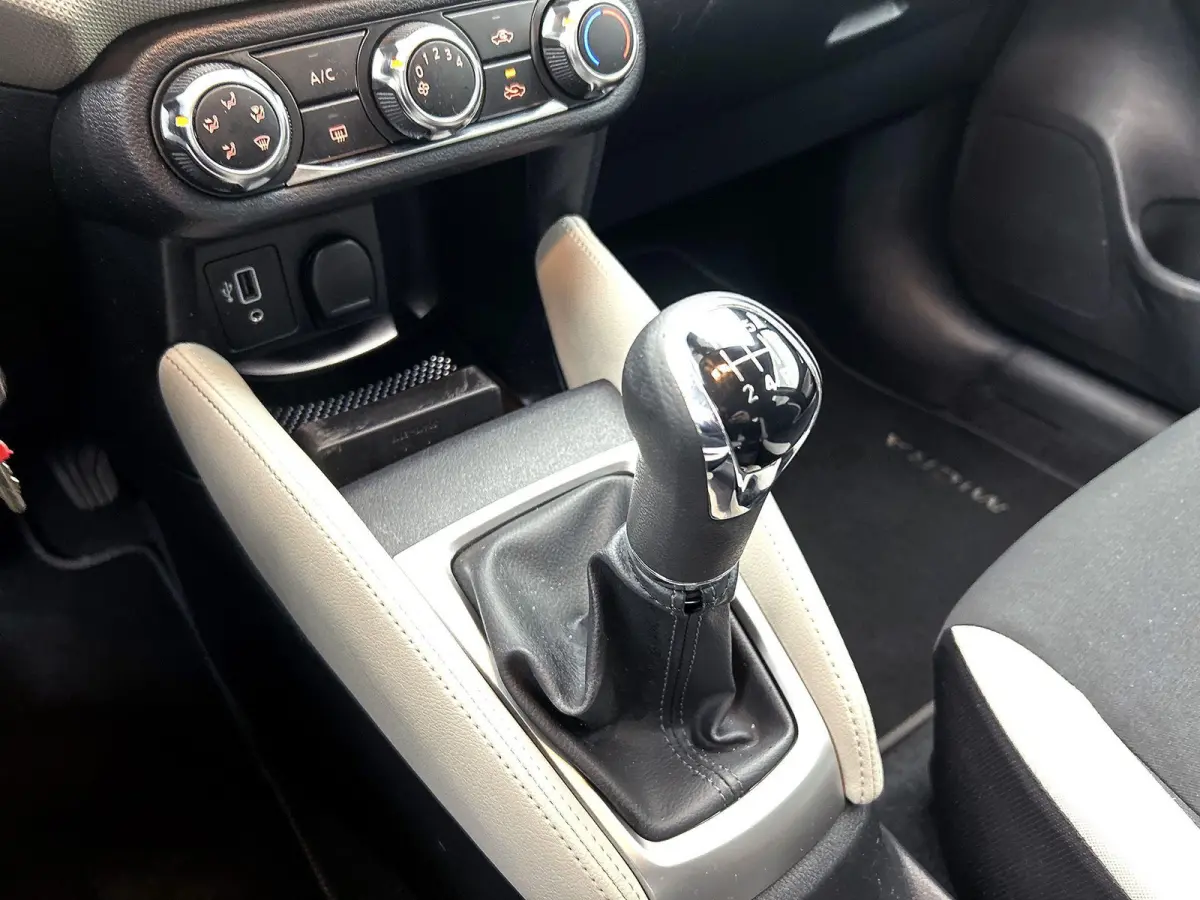 1.0 IG-T N-Connecta | NAVIGATIE | ACHTERUITRIJCAMERA | BLEUTOOTH | CRUISE CONTROL | PARKEERSENSOREN ACHTER |