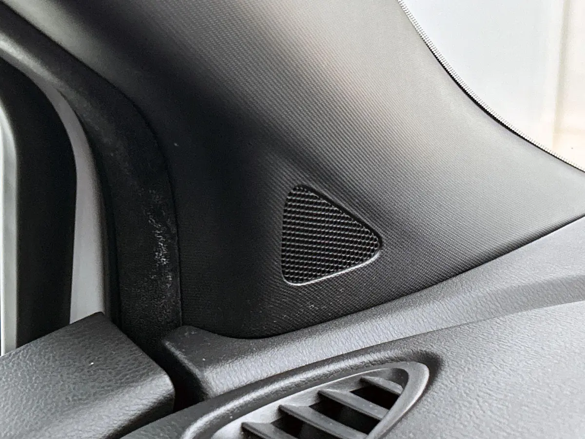 1.0 IG-T N-Connecta | NAVIGATIE | ACHTERUITRIJCAMERA | BLEUTOOTH | CRUISE CONTROL | PARKEERSENSOREN ACHTER |