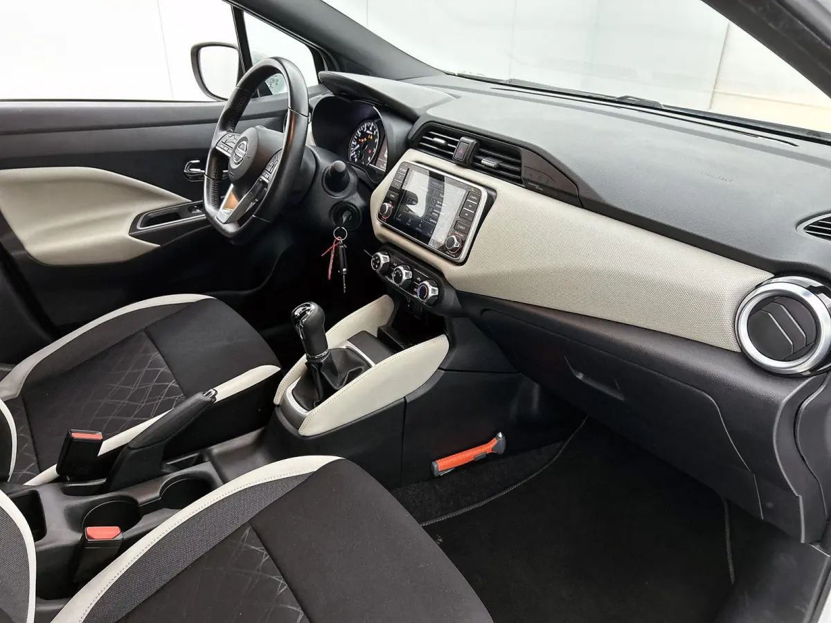 1.0 IG-T N-Connecta | NAVIGATIE | ACHTERUITRIJCAMERA | BLEUTOOTH | CRUISE CONTROL | PARKEERSENSOREN ACHTER |