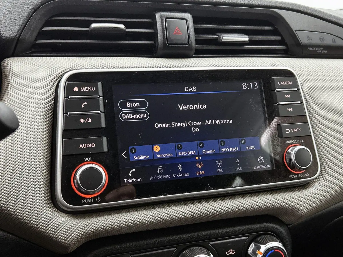 1.0 IG-T N-Connecta | NAVIGATIE | ACHTERUITRIJCAMERA | BLEUTOOTH | CRUISE CONTROL | PARKEERSENSOREN ACHTER |