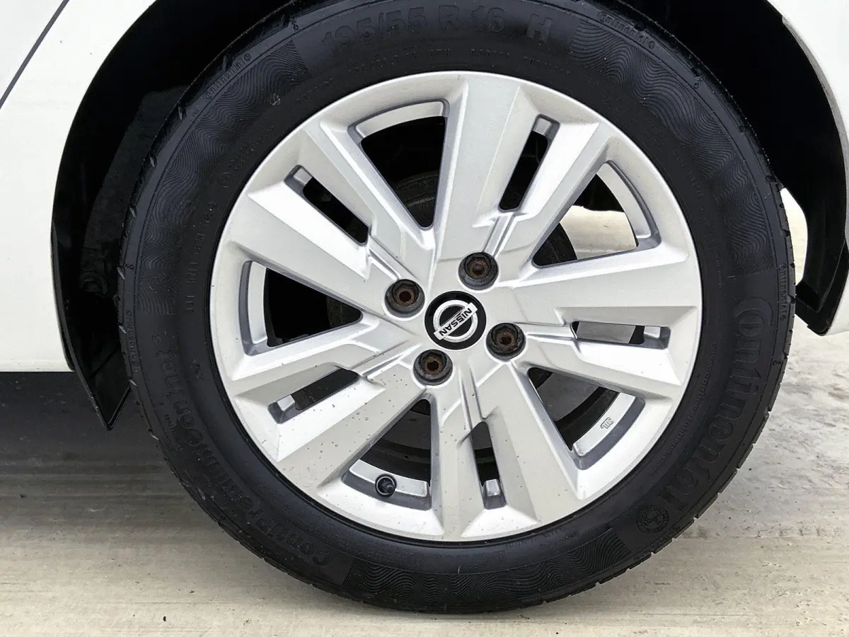 1.0 IG-T N-Connecta | NAVIGATIE | ACHTERUITRIJCAMERA | BLEUTOOTH | CRUISE CONTROL | PARKEERSENSOREN ACHTER |