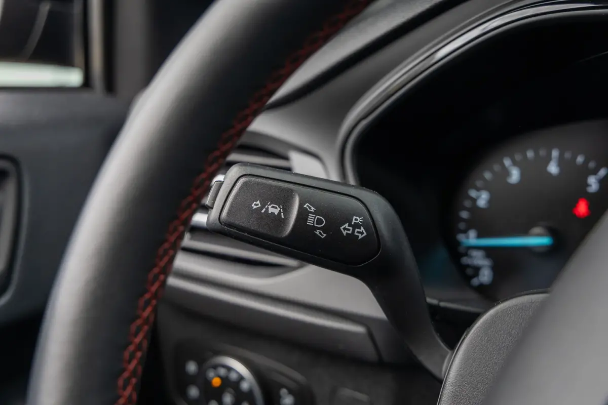 1.0 EcoBoost ST Line Business | Stoel/stuur/voorruit verwarming | Apple Carplay/Android Auto | Cruise control | Clima | Parkeersensoren voor en achter | Airco (automatisch) | Apple Carplay/A
