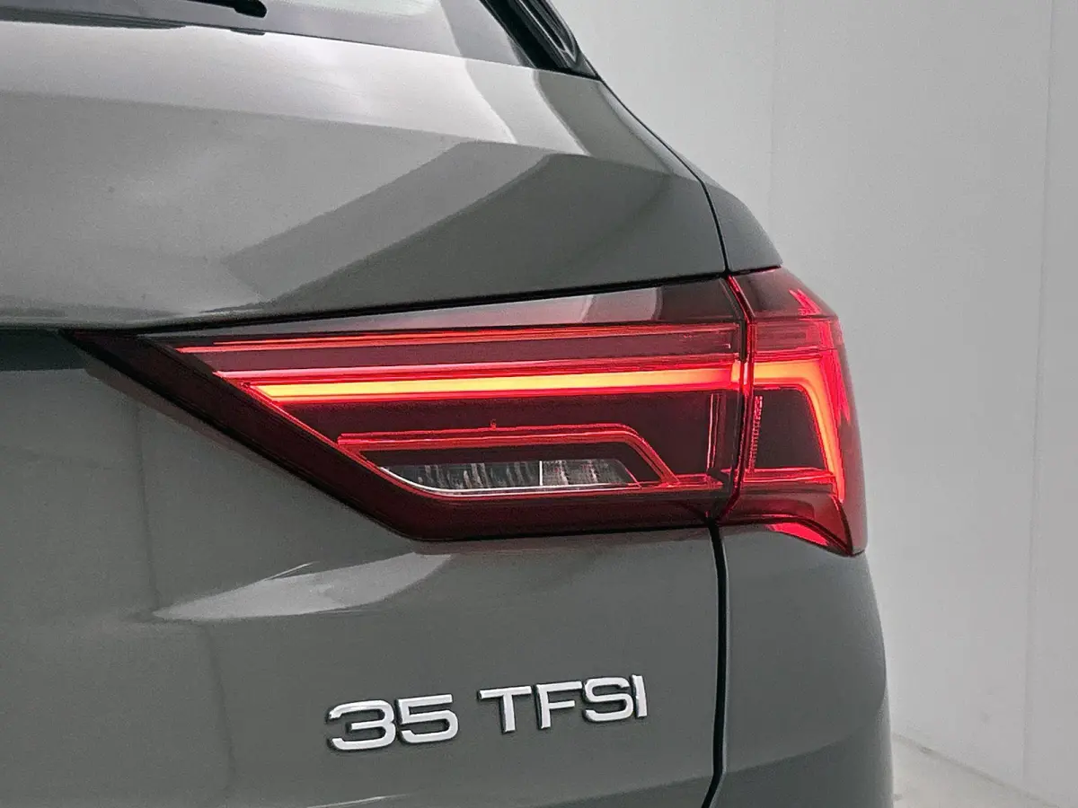 35 TFSI Advanced edition 150 PK | Automaat | Navigatie | Achteruitrijcamera | Virtuele Cockpit | Parkeersensoren | Elektrische achterklep |