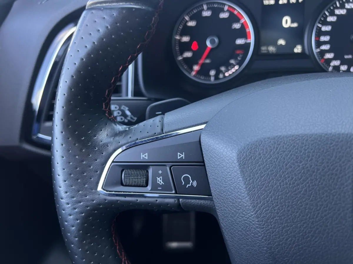 1.5 TSI FR DSG AUT. 150PK Business Intense PANO | CARPLAY | 360°CAM | TREKH. | ELEK.A.KLEP