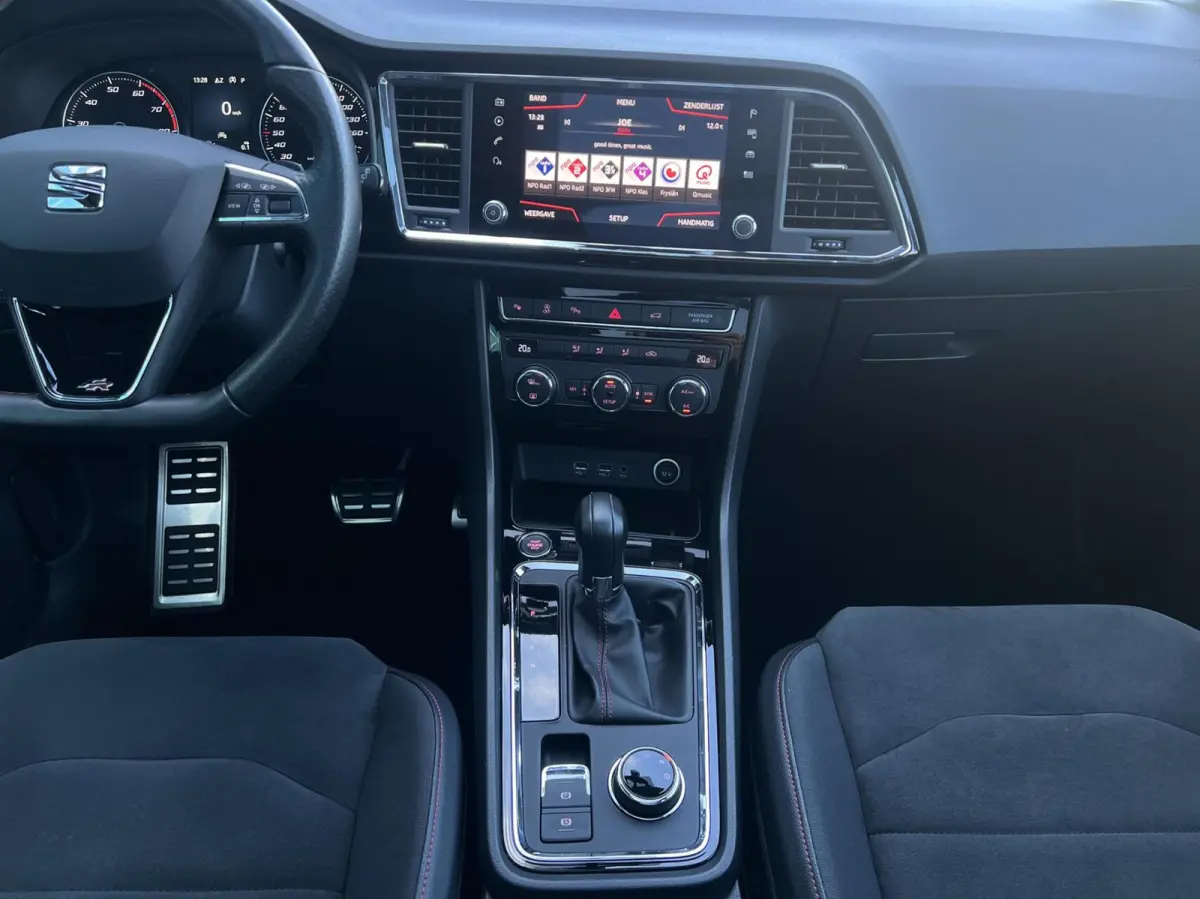 1.5 TSI FR DSG AUT. 150PK Business Intense PANO | CARPLAY | 360°CAM | TREKH. | ELEK.A.KLEP
