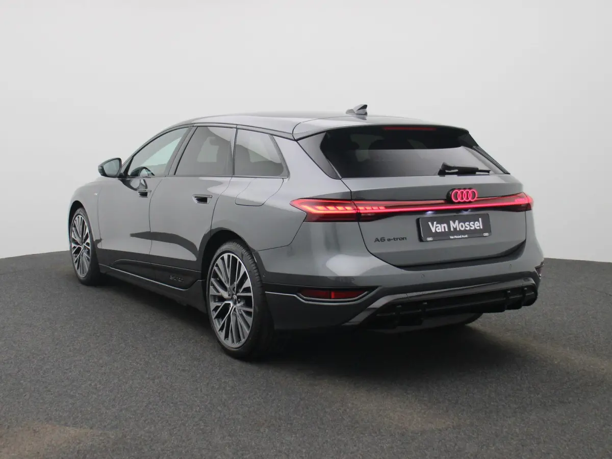S edition 83 kWh
