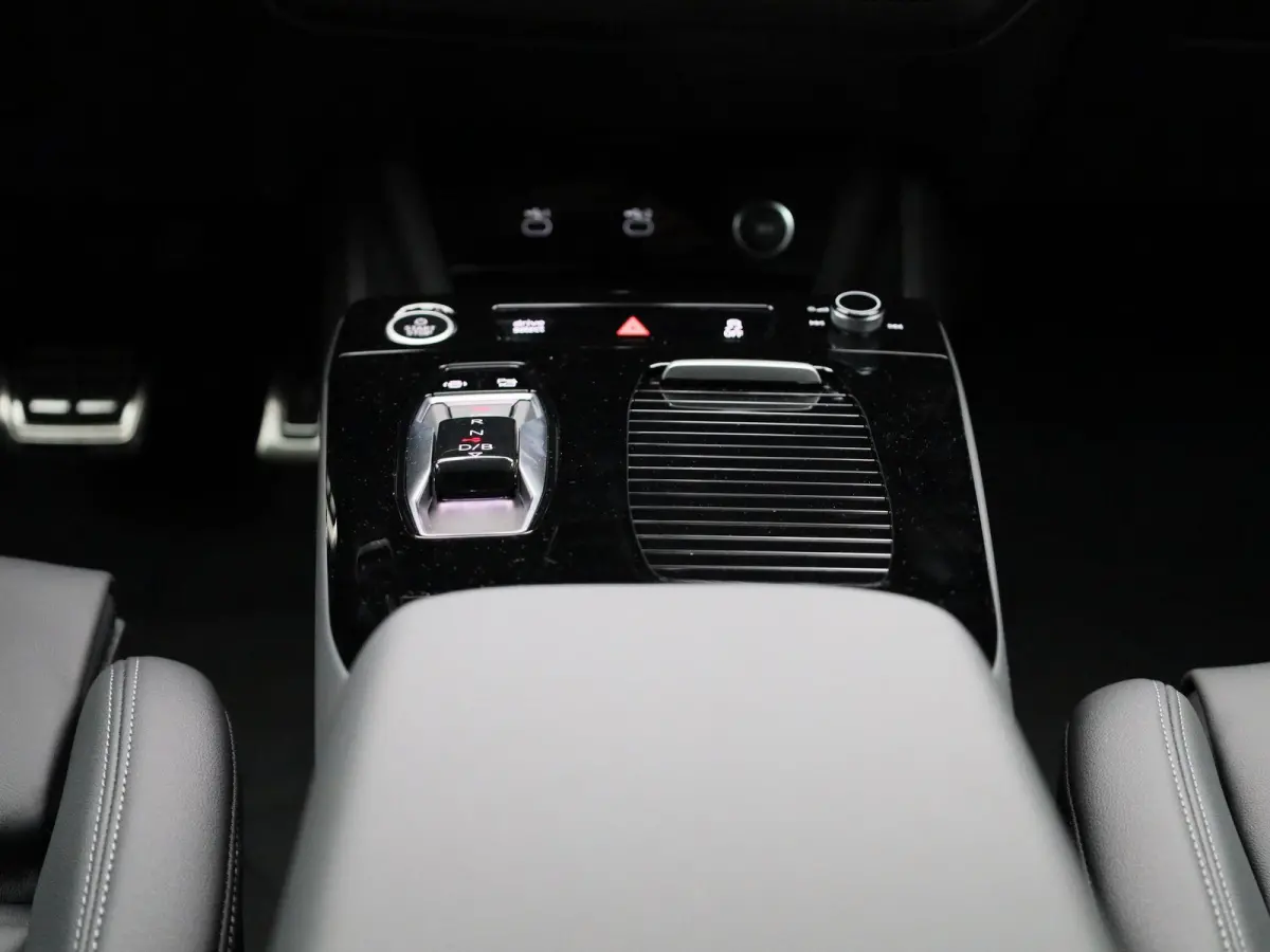S edition 83 kWh
