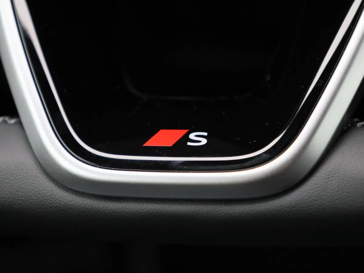 S edition 83 kWh