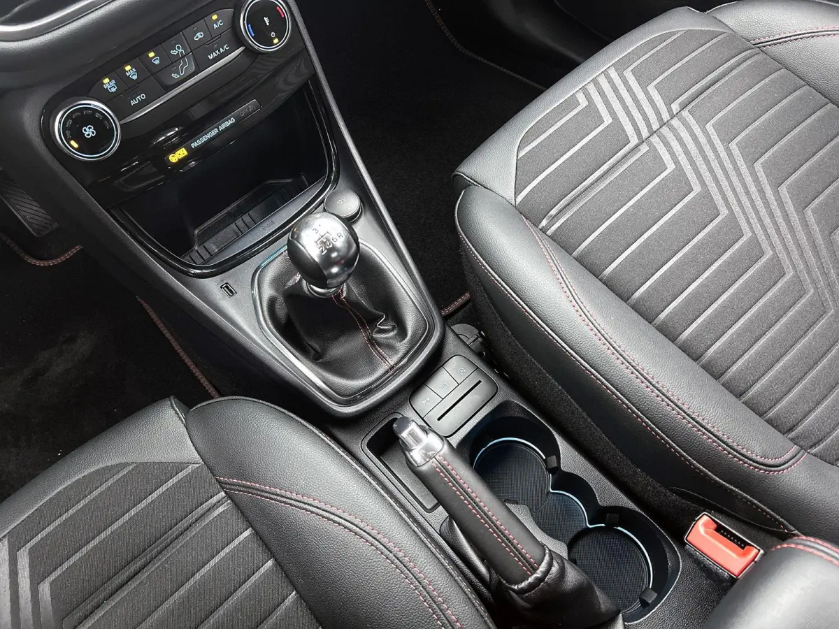 1.0 EcoBoost ST-Line X | B&O Premium Audio | LED | Parkeersensoren | Apple CarPlay/Android | 1e Eigenaar!