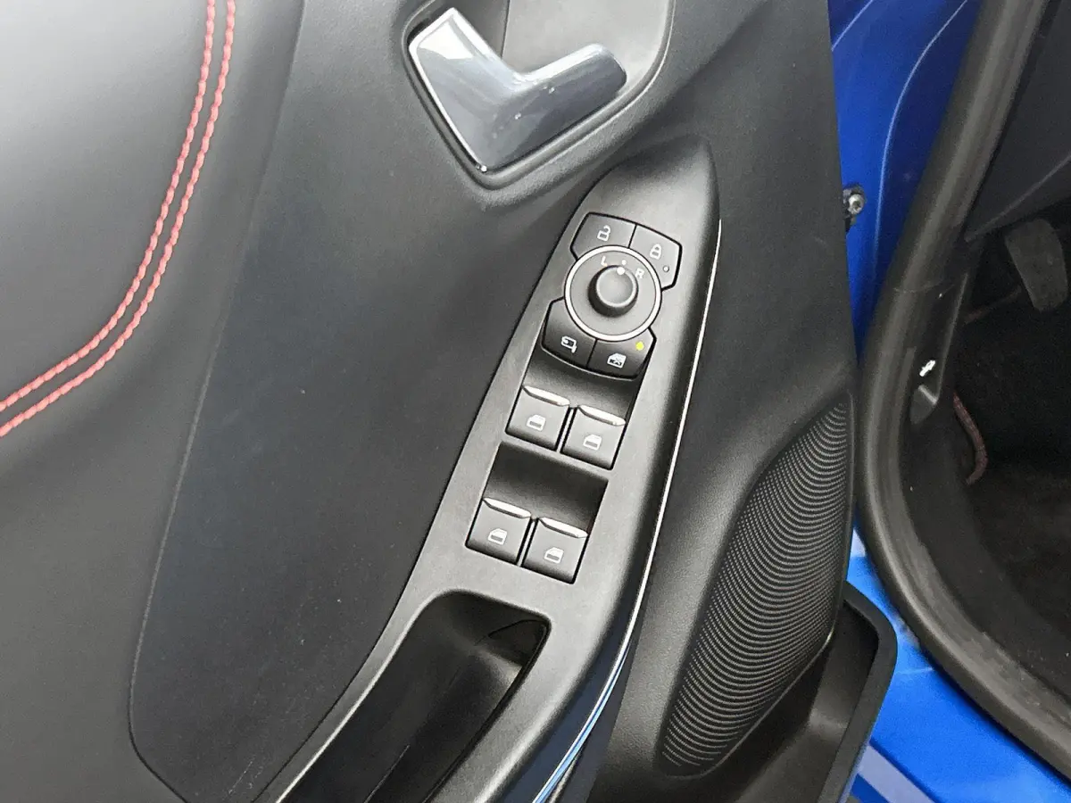 1.0 EcoBoost ST-Line X | B&O Premium Audio | LED | Parkeersensoren | Apple CarPlay/Android | 1e Eigenaar!