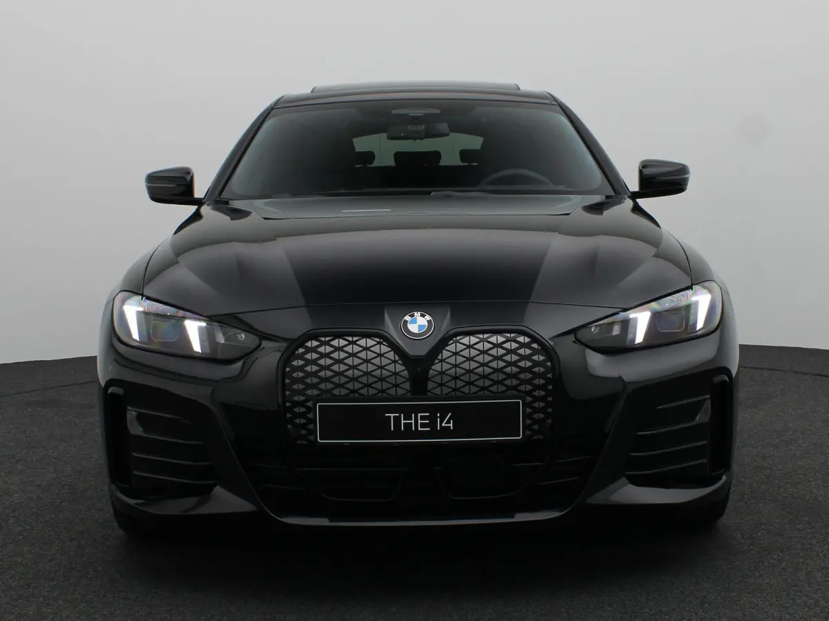 eDrive35 M Sport Edition | SoH 100% | Comfort Pack | Stuurwielrand Verwarmd | Trekhaak | Schuifdak | Active Cruise Control | 19''