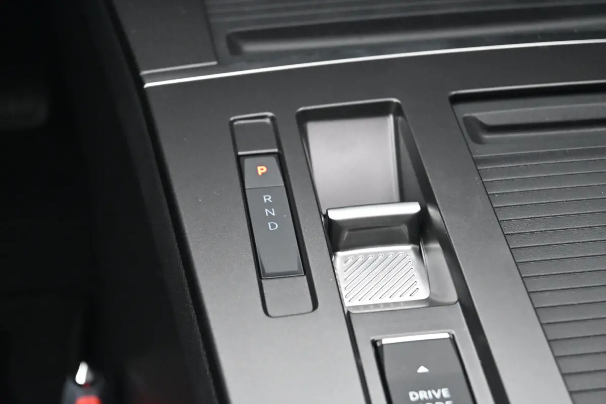 58 kWh Ultimate DEMO-DEAL! | Schuif-/Kanteldak | Alcantara | LED-Matrix | Elektr. Stoelen | Stuur/Stoelverwarming | 360 Camera | !!