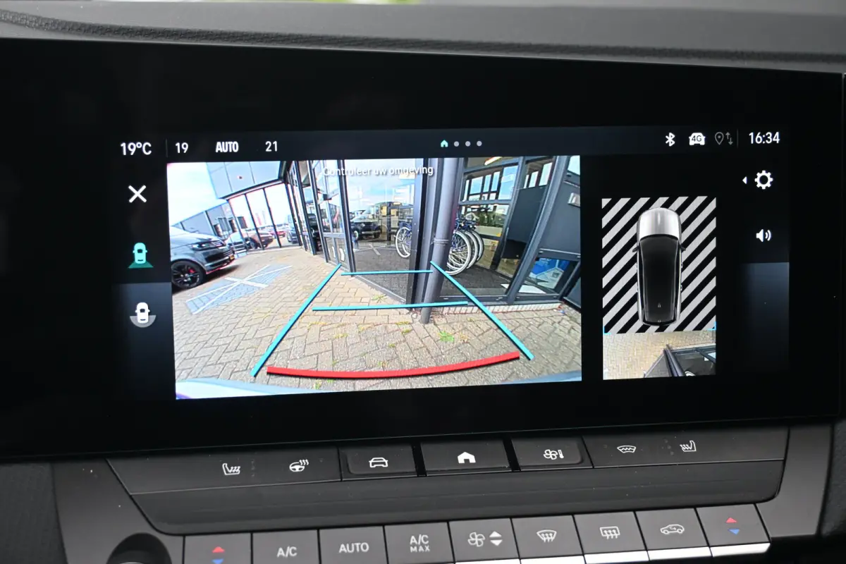 58 kWh Ultimate DEMO-DEAL! | Schuif-/Kanteldak | Alcantara | LED-Matrix | Elektr. Stoelen | Stuur/Stoelverwarming | 360 Camera | !!