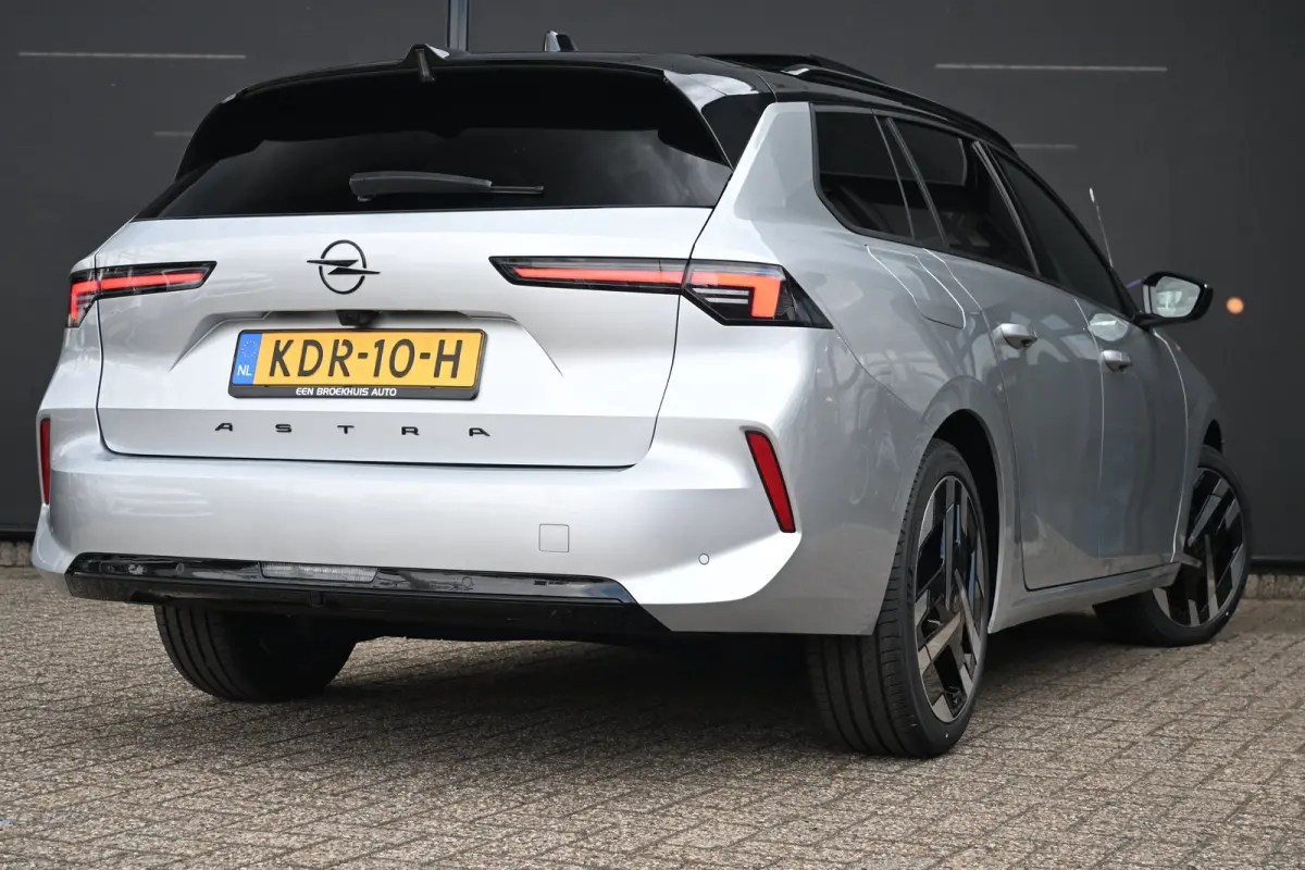 58 kWh Ultimate DEMO-DEAL! | Schuif-/Kanteldak | Alcantara | LED-Matrix | Elektr. Stoelen | Stuur/Stoelverwarming | 360 Camera | !!