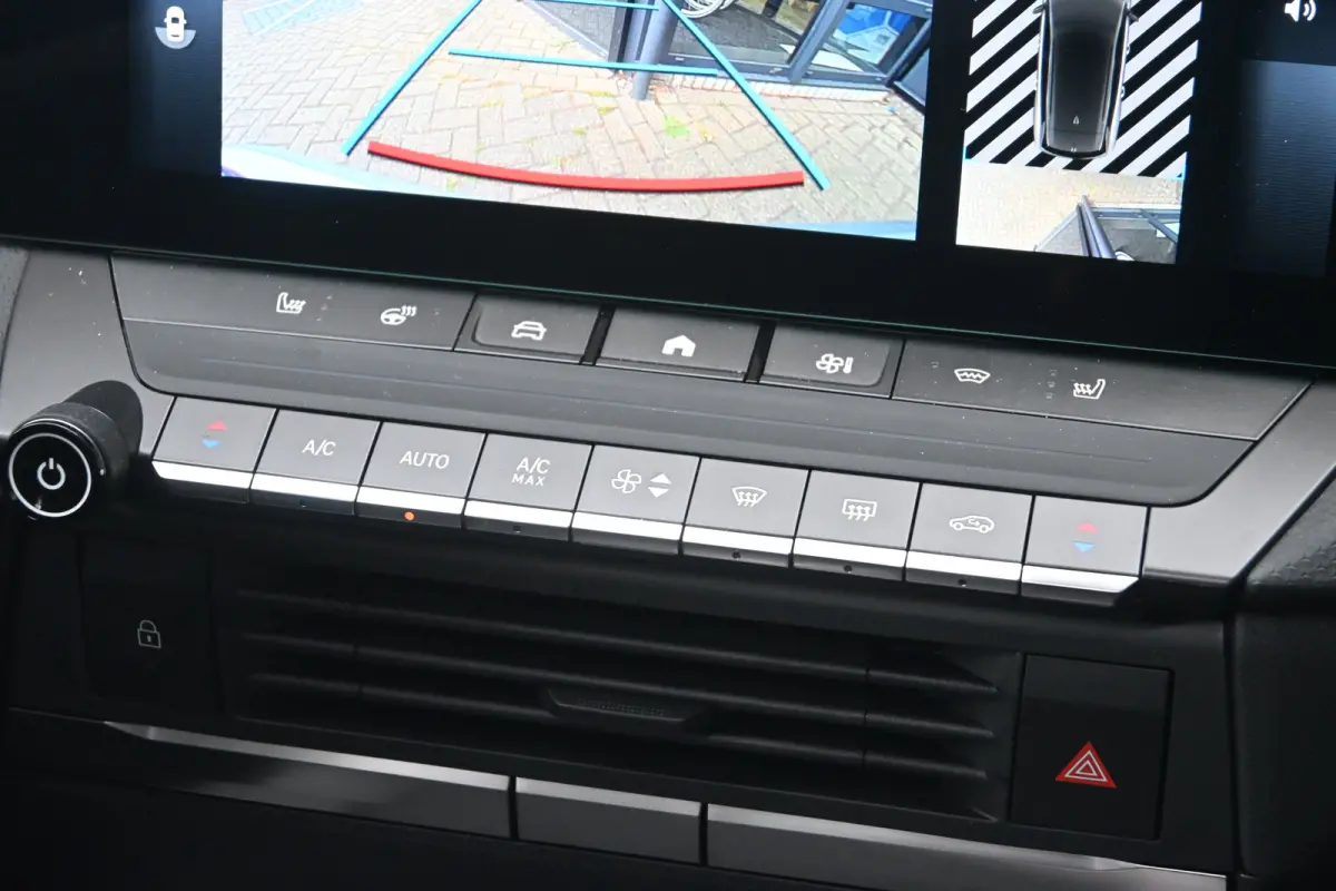58 kWh Ultimate DEMO-DEAL! | Schuif-/Kanteldak | Alcantara | LED-Matrix | Elektr. Stoelen | Stuur/Stoelverwarming | 360 Camera | !!