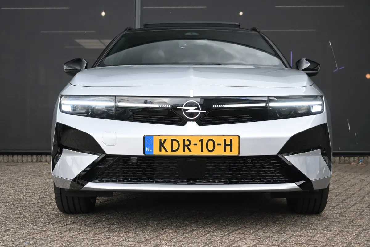 58 kWh Ultimate DEMO-DEAL! | Schuif-/Kanteldak | Alcantara | LED-Matrix | Elektr. Stoelen | Stuur/Stoelverwarming | 360 Camera | !!