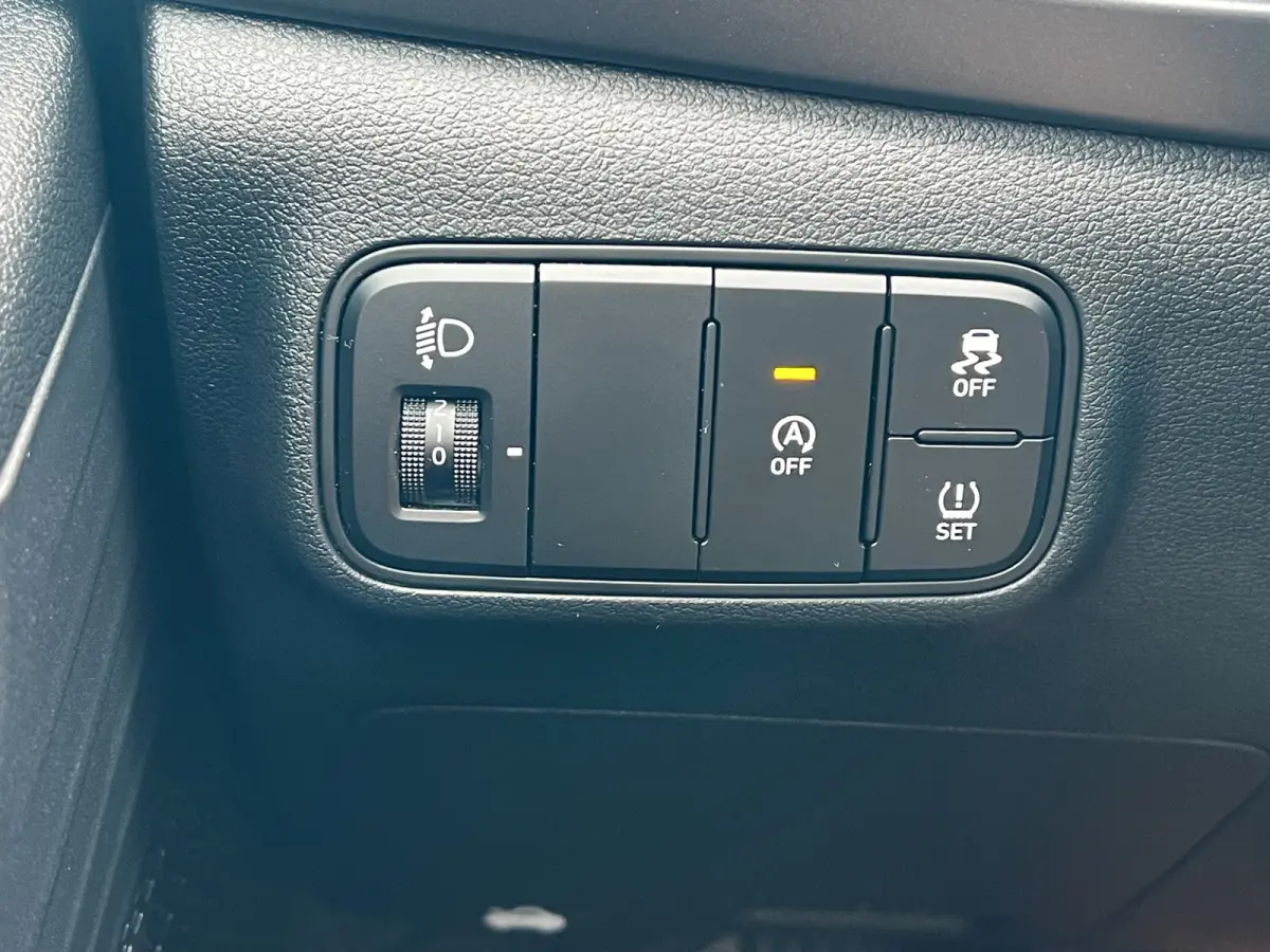 1.0 T-GDI 100pk Comfort | Airco | Camera | Carplay | Cruise control | Dodehoek detectie | Navigatie | Parkeersensoren | Digitaal cockpit | Lichtmetalen velgen