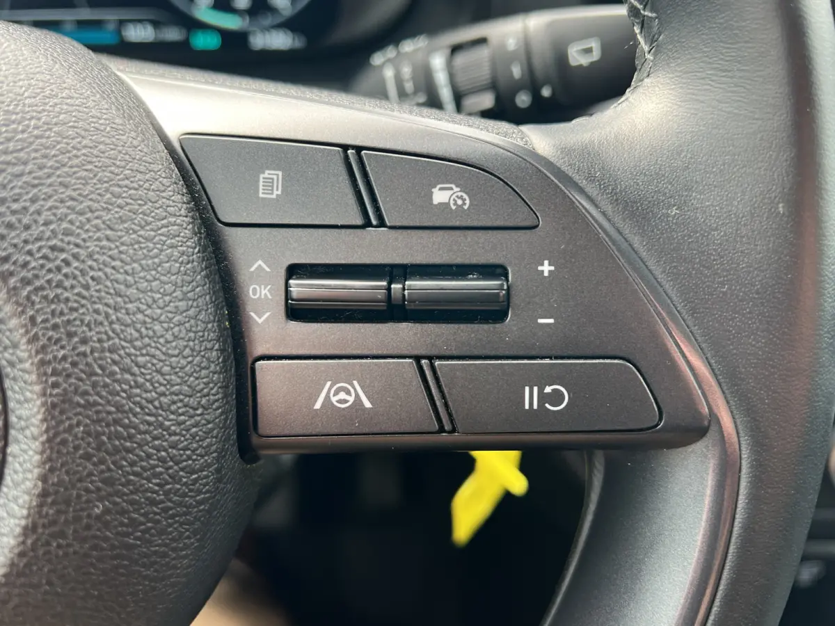 1.0 T-GDI 100pk Comfort | Airco | Camera | Carplay | Cruise control | Dodehoek detectie | Navigatie | Parkeersensoren | Digitaal cockpit | Lichtmetalen velgen