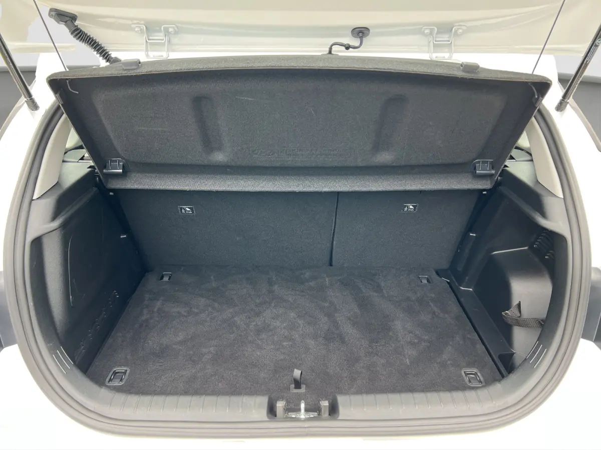 1.0 T-GDI 100pk Comfort | Airco | Camera | Carplay | Cruise control | Dodehoek detectie | Navigatie | Parkeersensoren | Digitaal cockpit | Lichtmetalen velgen