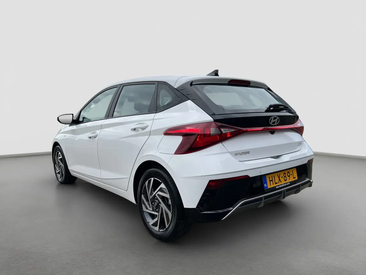 1.0 T-GDI 100pk Comfort | Airco | Camera | Carplay | Cruise control | Dodehoek detectie | Navigatie | Parkeersensoren | Digitaal cockpit | Lichtmetalen velgen