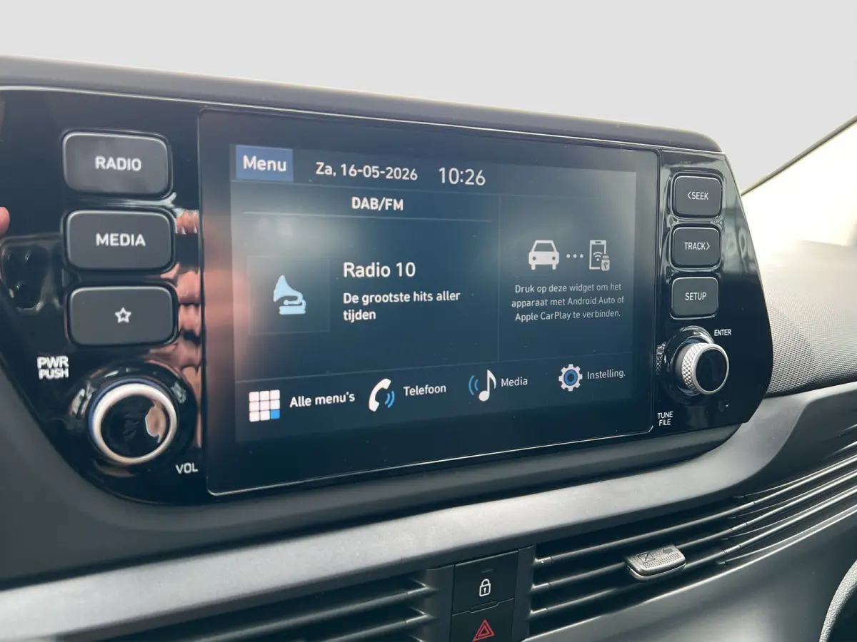 1.0 T-GDI 100pk Comfort | Airco | Camera | Carplay | Cruise control | Dodehoek detectie | Navigatie | Parkeersensoren | Digitaal cockpit | Lichtmetalen velgen