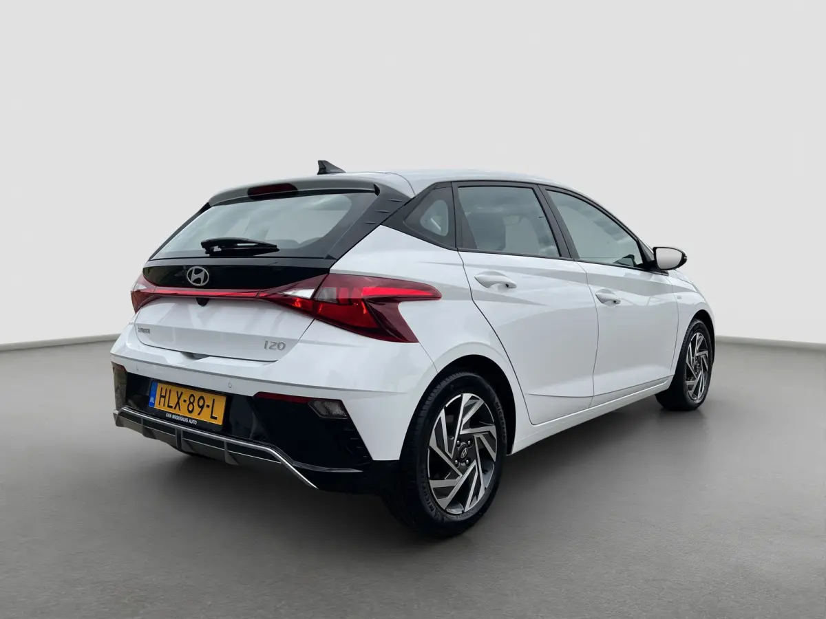 1.0 T-GDI 100pk Comfort | Airco | Camera | Carplay | Cruise control | Dodehoek detectie | Navigatie | Parkeersensoren | Digitaal cockpit | Lichtmetalen velgen