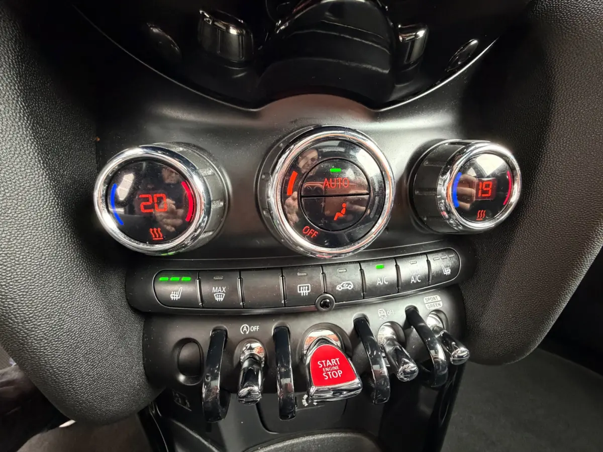 Mini 1.5 Chili Serious Business / Works / Pano / H&K / Led / Sportleder / Cruise .