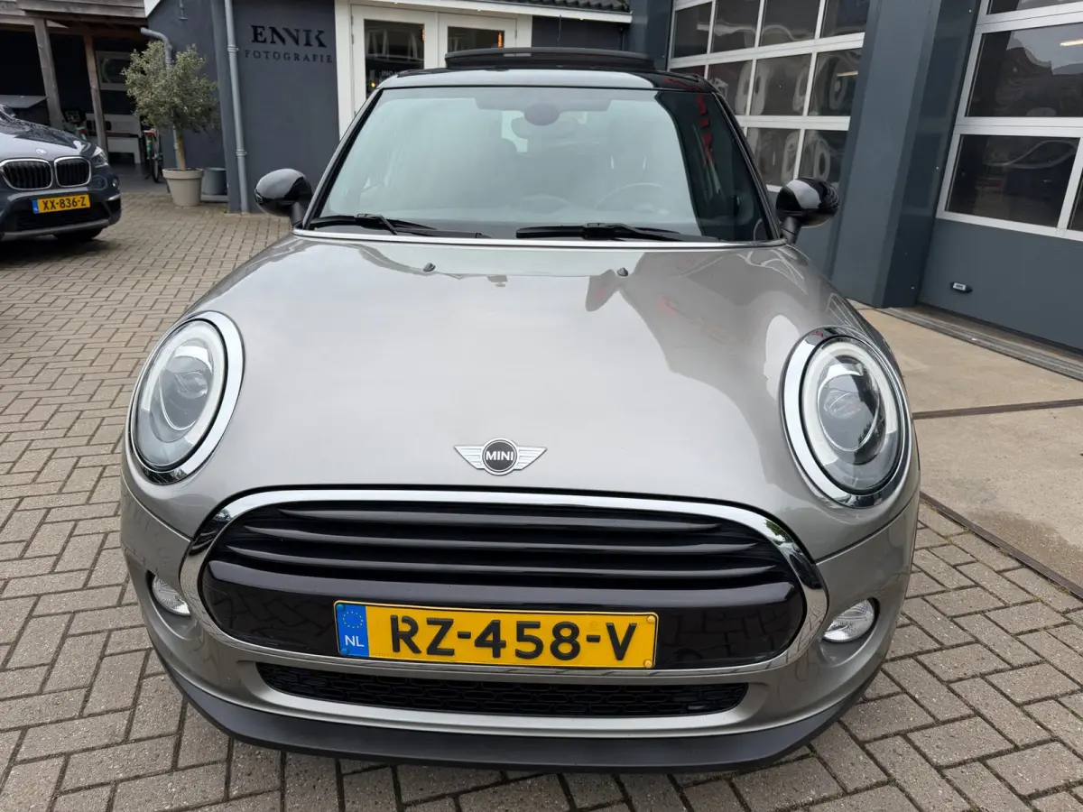 Mini 1.5 Chili Serious Business / Works / Pano / H&K / Led / Sportleder / Cruise .