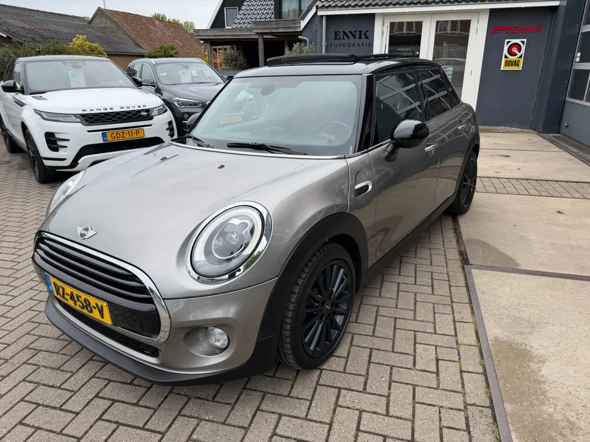 Mini 1.5 Chili Serious Business / Works / Pano / H&K / Led / Sportleder / Cruise .