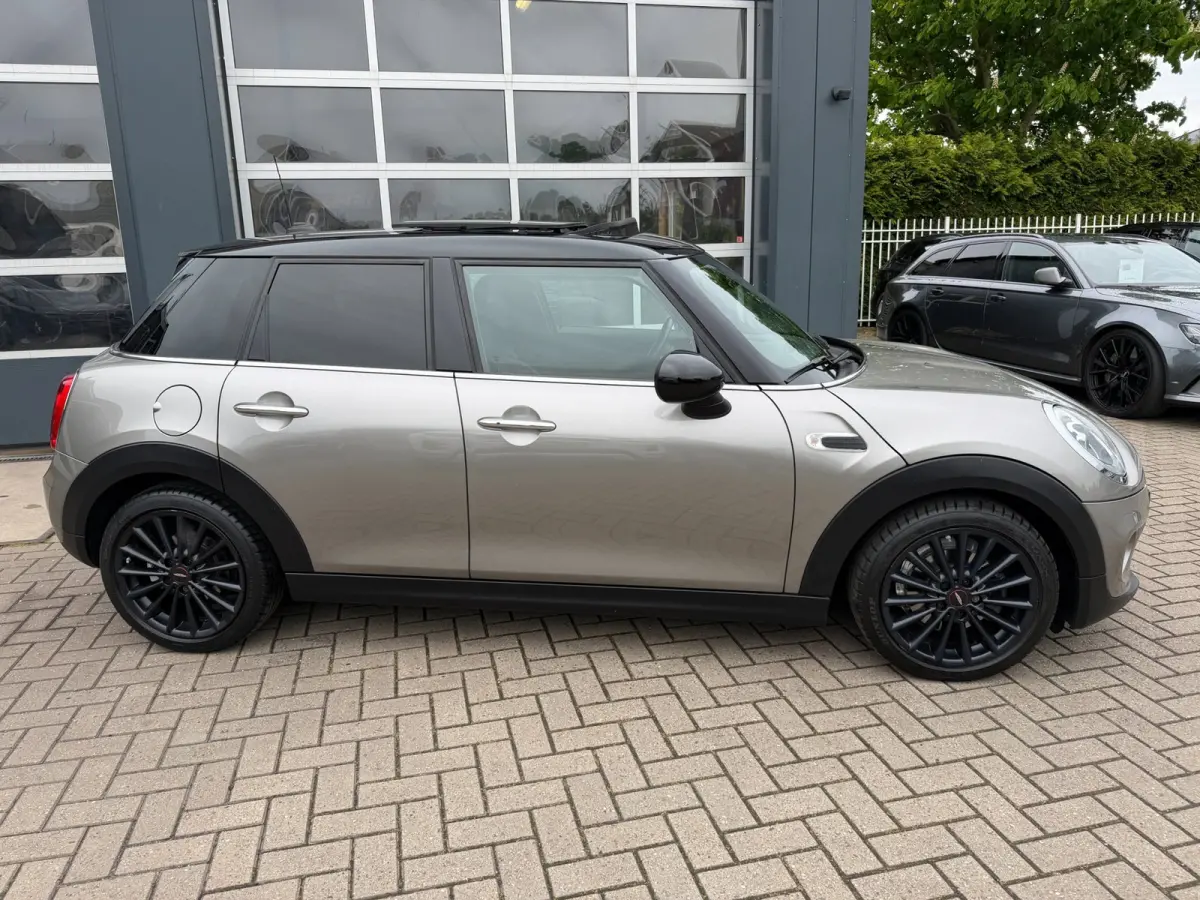 Mini 1.5 Chili Serious Business / Works / Pano / H&K / Led / Sportleder / Cruise .