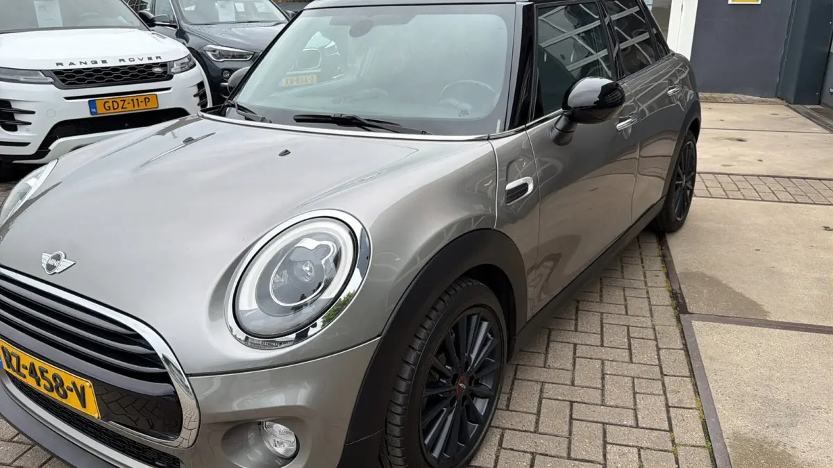 Mini 1.5 Chili Serious Business / Works / Pano / H&K / Led / Sportleder / Cruise .