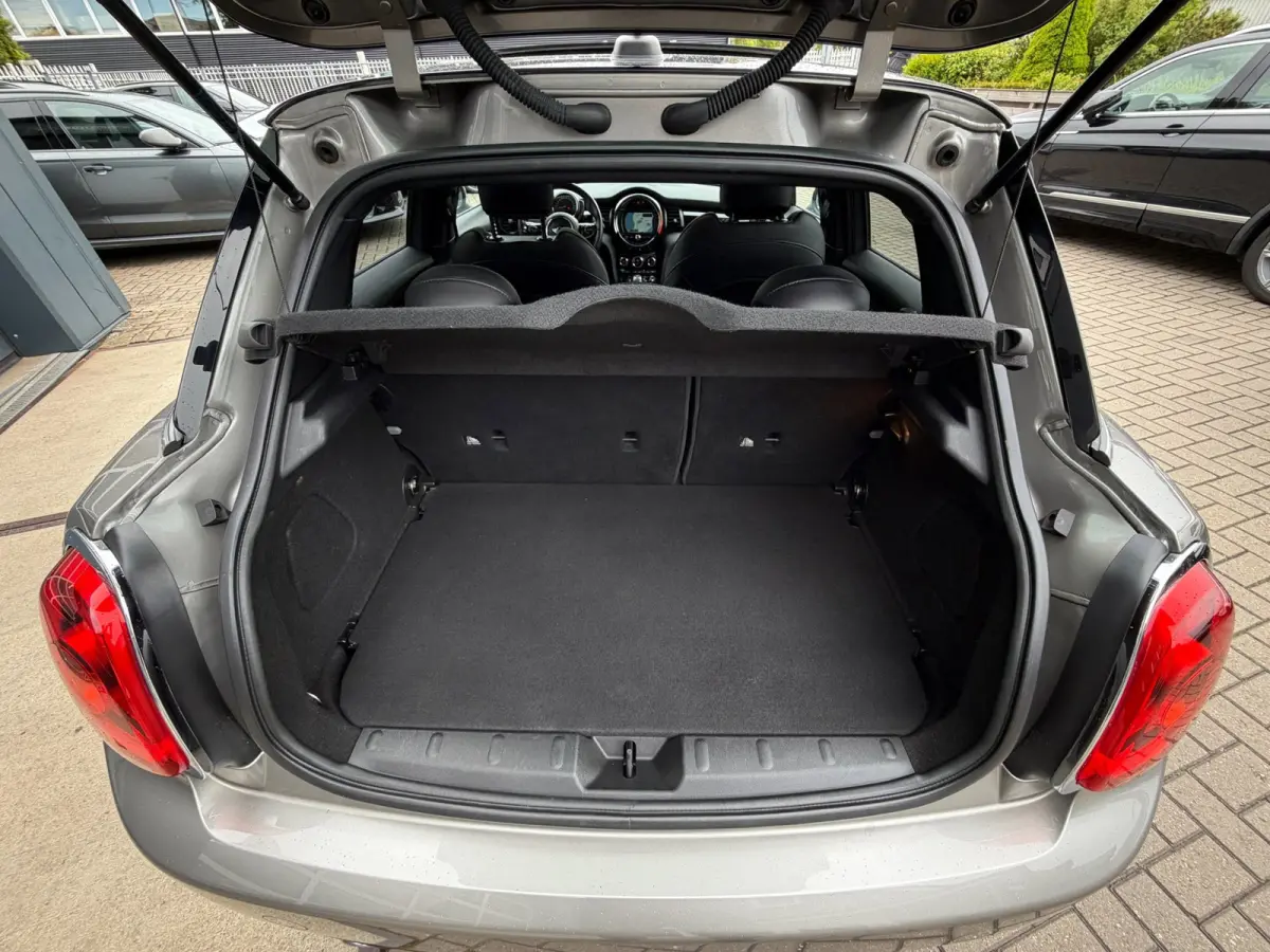 Mini 1.5 Chili Serious Business / Works / Pano / H&K / Led / Sportleder / Cruise .