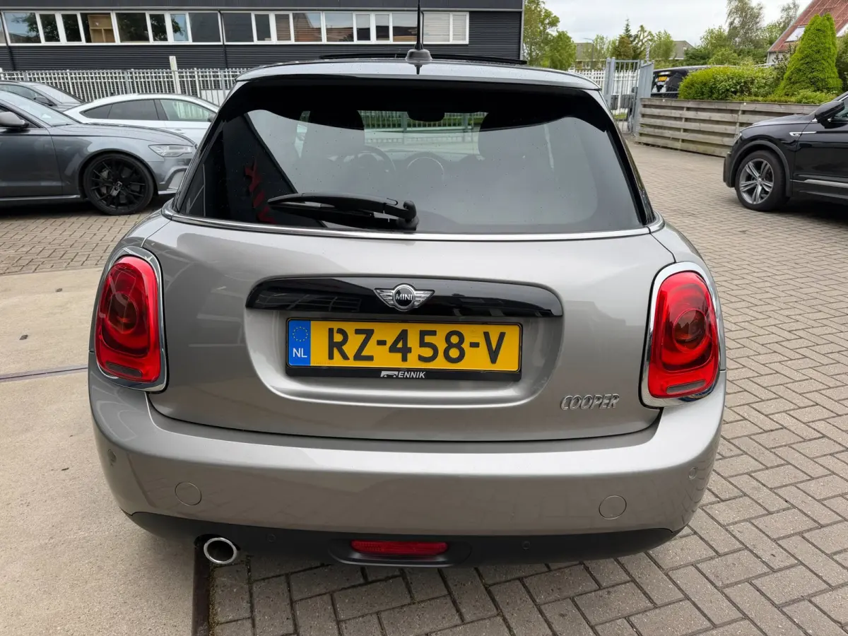 Mini 1.5 Chili Serious Business / Works / Pano / H&K / Led / Sportleder / Cruise .